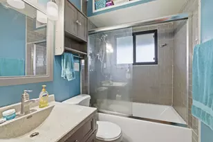 115 Peninsula Rd, Medicine Lake, MN 55441 - Photo 12