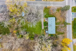 115 Peninsula Rd, Medicine Lake, MN 55441 - Photo 4