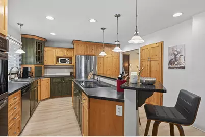 21851 Calmor Avenue, Prior Lake, MN 55372 - Photo 2