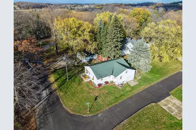 115 W Center Street, Oronoco, MN 55960 - Photo 2