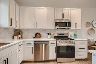 1995 11th Ave E, Maplewood, MN 55119 - Photo 8