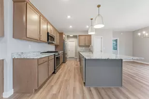 7427 Water St, Shakopee, MN 55379 - Photo 12