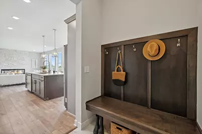 7427 Water Street, Shakopee, MN 55379 - Photo 2