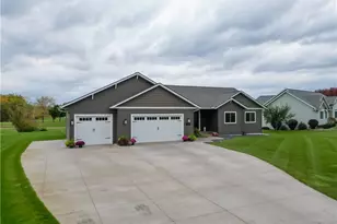 10012 162nd St, Chippewa Falls, WI 54729 - Photo 2