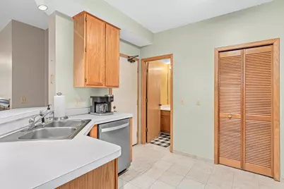 18341 Coneflower Lane, Eden Prairie, MN 55346 - Photo 10