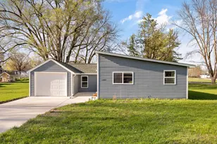 105 E Franklin St, Morristown, MN 55052 - Photo 24