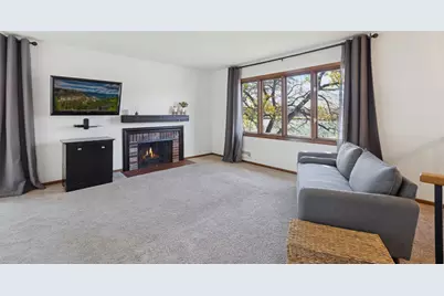 9987 106th Place N, Maple Grove, MN 55369 - Photo 4