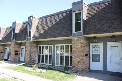 829 23rd Avenue S, Moorhead, MN 56560 - Photo 1