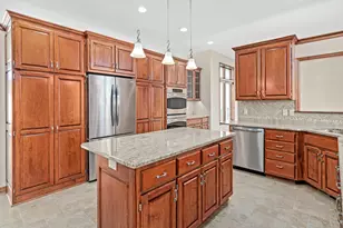 2600 91st Cres N, Brooklyn Park, MN 55443 - Photo 10