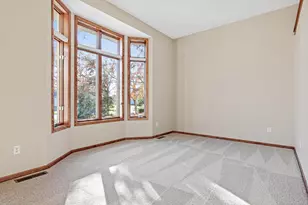 2600 91st Cres N, Brooklyn Park, MN 55443 - Photo 4