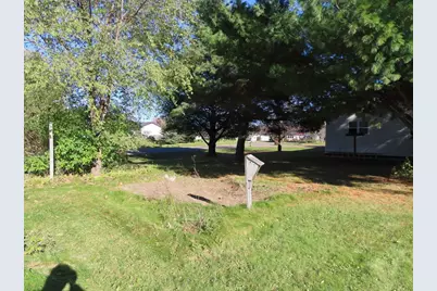 1001 Lincoln Circle, Braham, MN 55006 - Photo 6