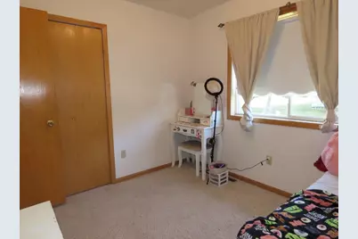 1001 Lincoln Circle, Braham, MN 55006 - Photo 22