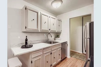 4406 Cedar Lake Road S #7, Saint Louis Park, MN 55416 - Photo 8