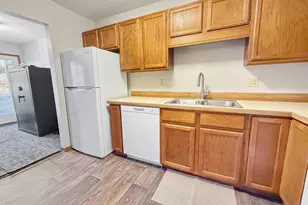 7624 157th St W, Apple Valley, MN 55124 - Photo 4