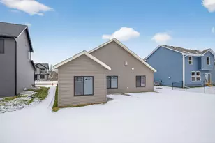 1845 Hadley Hills Dr NE, Rochester, MN 55906 - Photo 54