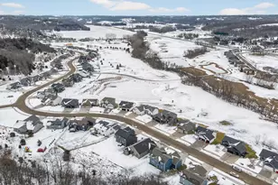 1845 Hadley Hills Dr NE, Rochester, MN 55906 - Photo 40