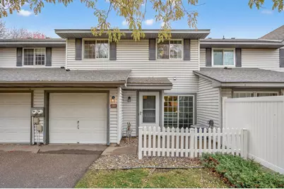 2597 Bedford Court #27, Mendota Heights, MN 55120 - Photo 2