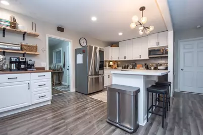 521 37th Avenue S, Moorhead, MN 56560 - Photo 8