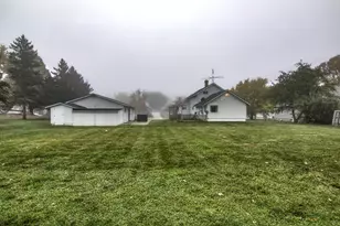 611 8th St E, Wabasha, MN 55981 - Photo 8