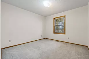 425 W Franklin St, Morristown, MN 55052 - Photo 22
