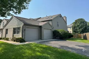 1612 Rose Hill Cir, Saint Paul, MN 55108 - Photo 1