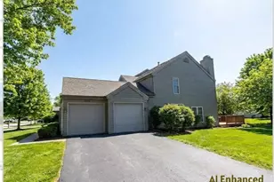 1612 Rose Hill Cir, Saint Paul, MN 55108 - Photo 1