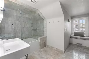 1724 Summit Ave, Minneapolis, MN 55403 - Photo 38