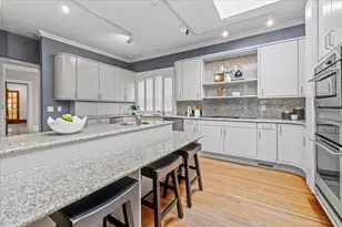 1724 Summit Ave, Minneapolis, MN 55403 - Photo 16