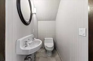 1724 Summit Ave, Minneapolis, MN 55403 - Photo 12