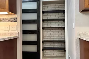 704 Miller Ave, Windom, MN 56101 - Photo 8