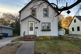 1215 6th St S, Moorhead, MN 56560 - Photo 2