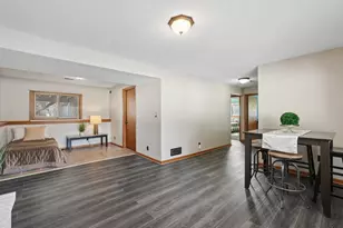 1831 Helena Rd N, Oakdale, MN 55128 - Photo 22