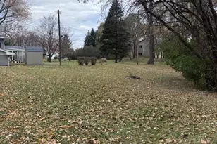 13810 Sunset Trail, Plymouth, MN 55441 - Photo 10