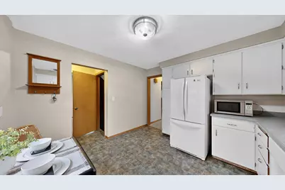 1500 16 1/2 Avenue NW, Rochester, MN 55901 - Photo 10