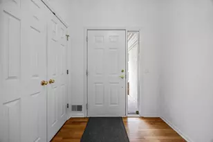 5553 Fenway Ct, White Bear Lake, MN 55110 - Photo 4