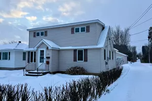 3725 Mayfair Ave, Hibbing, MN 55746 - Photo 2