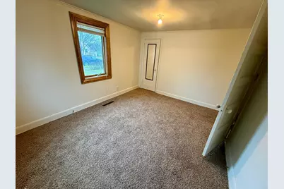 3725 Mayfair Avenue, Hibbing, MN 55746 - Photo 22