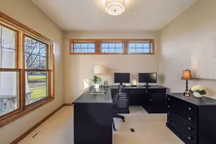 8190 Kelzer Pond Dr, Victoria, MN 55386 - Photo 20