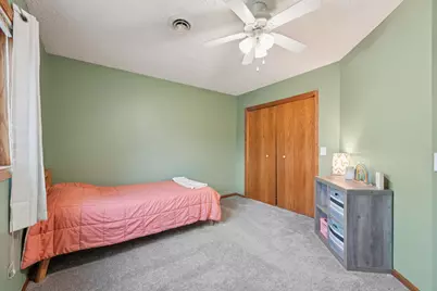 665 Flora Square, Prescott, WI 54021 - Photo 32