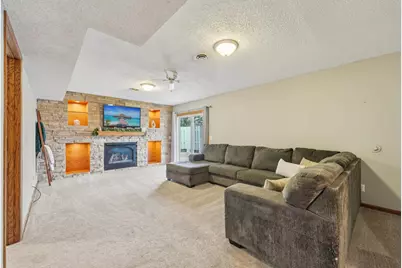 665 Flora Square, Prescott, WI 54021 - Photo 26
