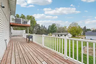 665 Flora Square, Prescott, WI 54021 - Photo 44