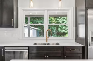 409 Winslow Ave, Saint Paul, MN 55107 - Photo 10