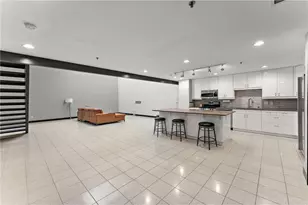 214 4th St E, Saint Paul, MN 55101 - Photo 6