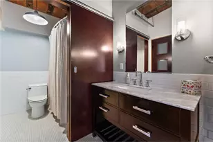 214 4th St E, Saint Paul, MN 55101 - Photo 10