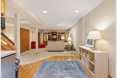 8747 Bentwood Drive, Eden Prairie, MN 55344 - Photo 20