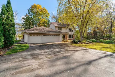 8747 Bentwood Drive, Eden Prairie, MN 55344 - Photo 36