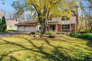 8747 Bentwood Dr, Eden Prairie, MN 55344 - Photo 34