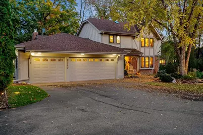 8747 Bentwood Drive, Eden Prairie, MN 55344 - Photo 52