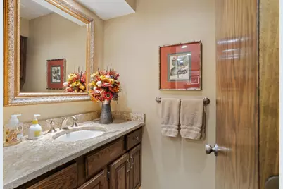 8747 Bentwood Drive, Eden Prairie, MN 55344 - Photo 16