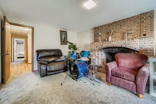 8009 Douglas Dr N, Brooklyn Park, MN 55443 - Photo 22